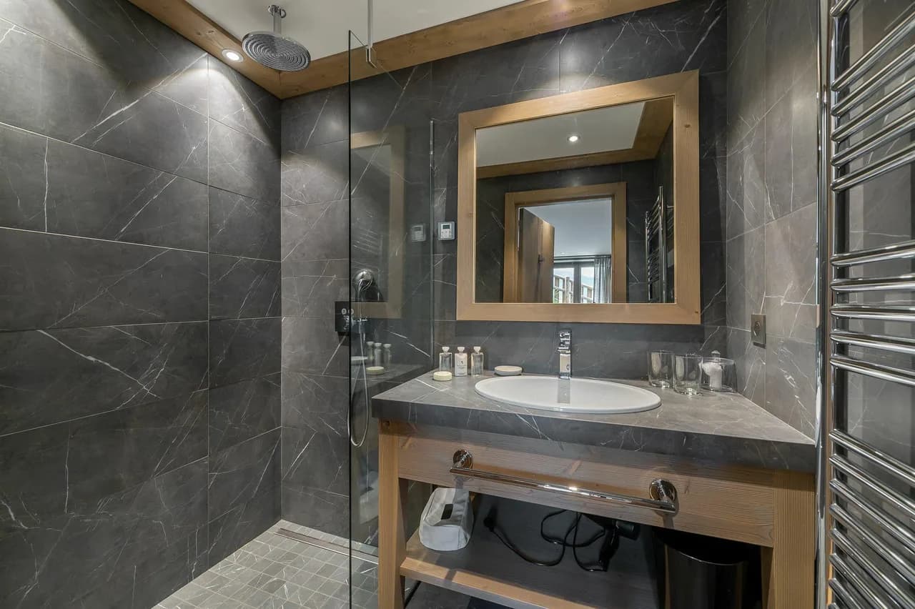 Refined Courchevel Chalet With Private Cinema photo 5