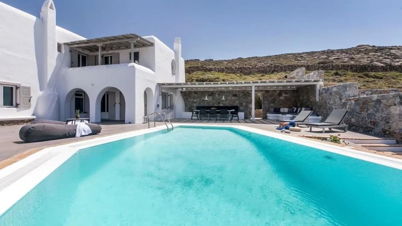 Stunning Villa Near Mykonos Port