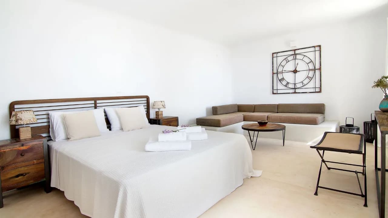 Tranquil Mykonos Getaway With Views photo 3