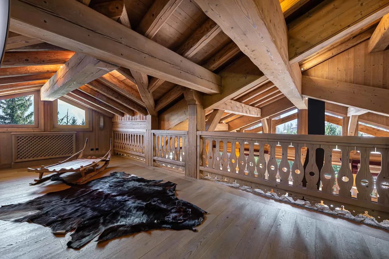 Beautiful Chalet With Panoramic Valley Views photo 5
