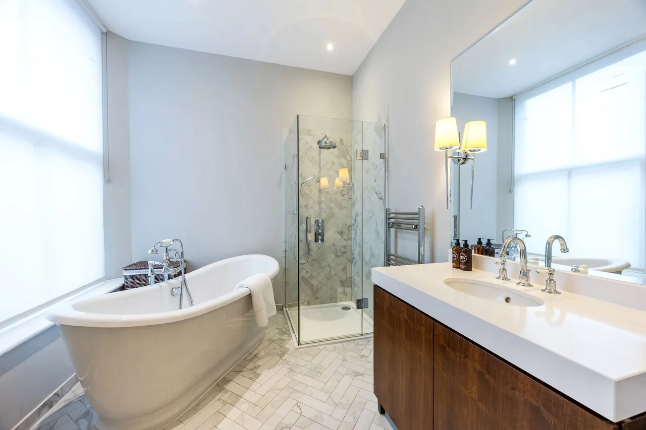Elegant Two Bedroom Retreat in London photo 5