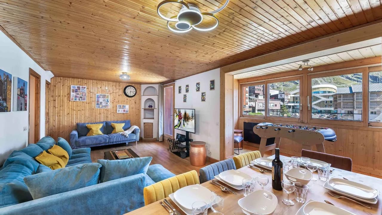 Alpine Getaway With Stunning Views photo 5