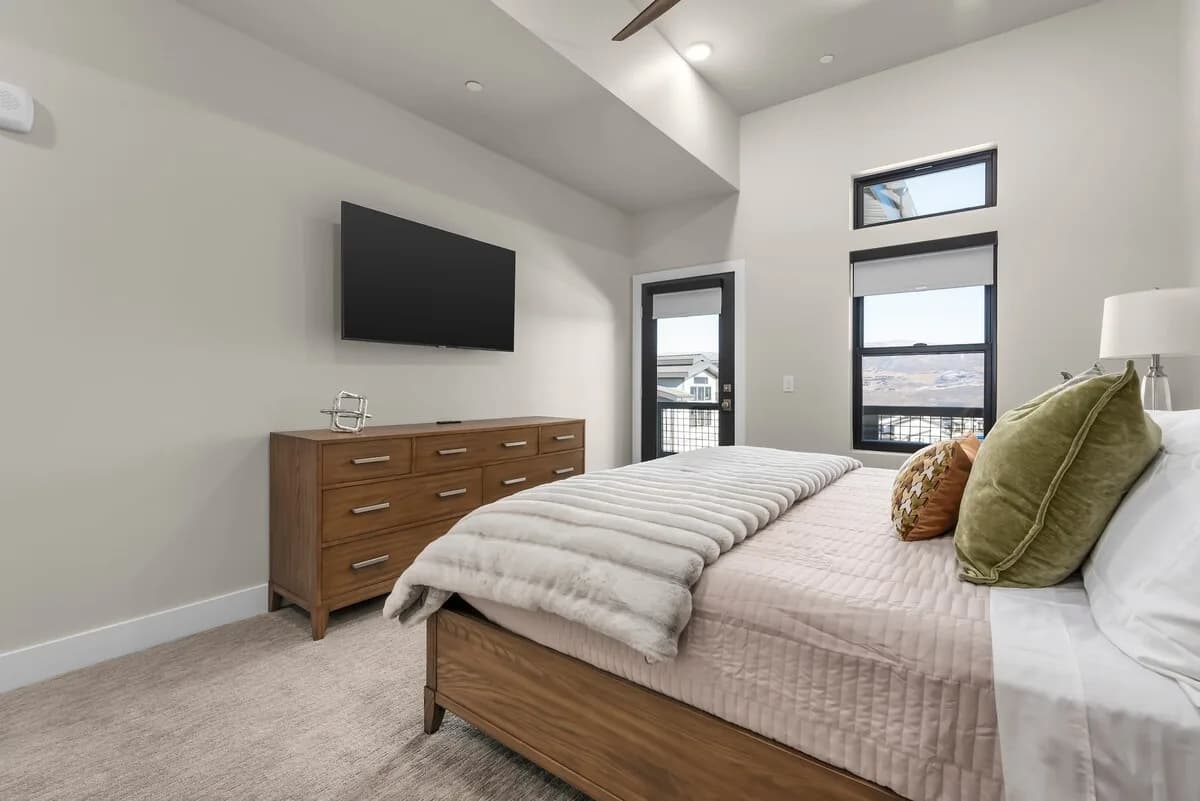 Modern Three-Bedroom Condo in Park City photo 5