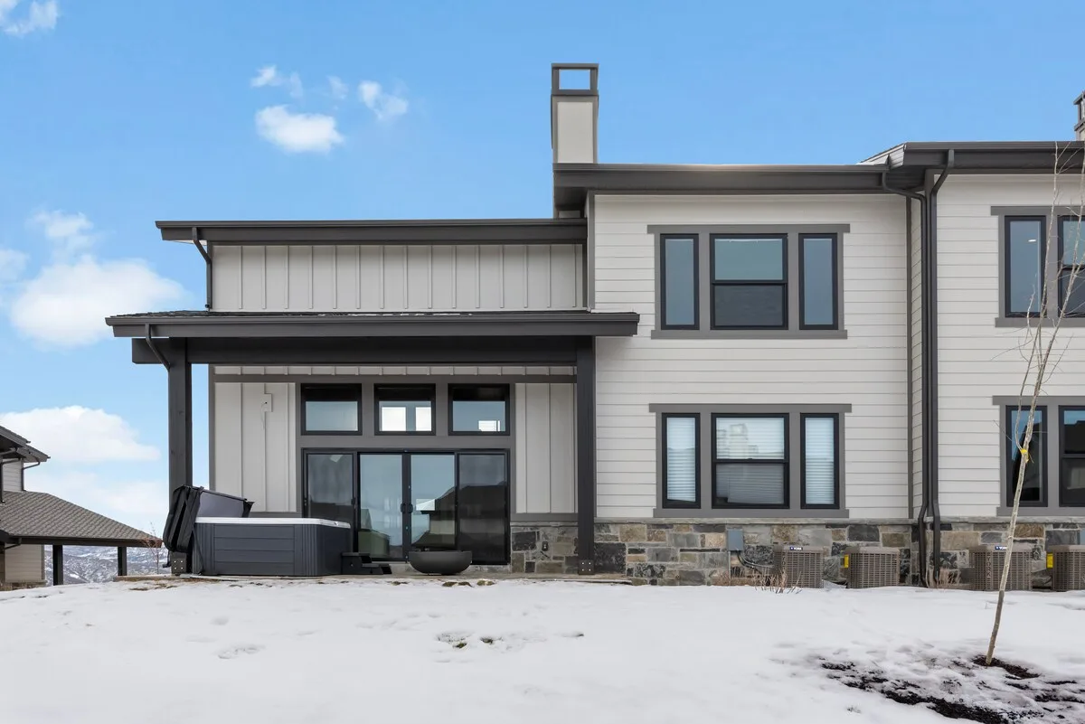 Mountain View Four Bedroom Condo in Park City