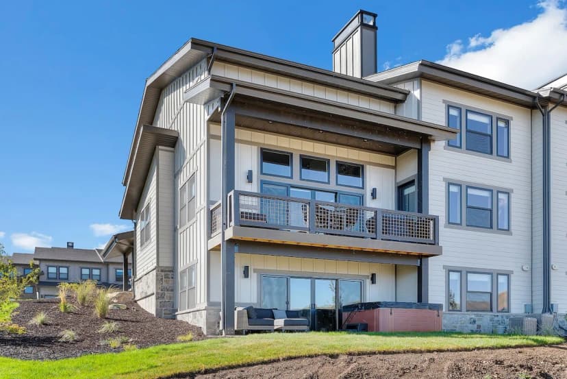 Elegant Five Bedroom Retreat in Park City