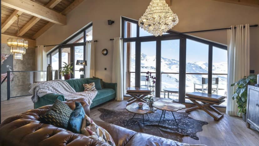 Stylish Chalet With Fireplace Charm