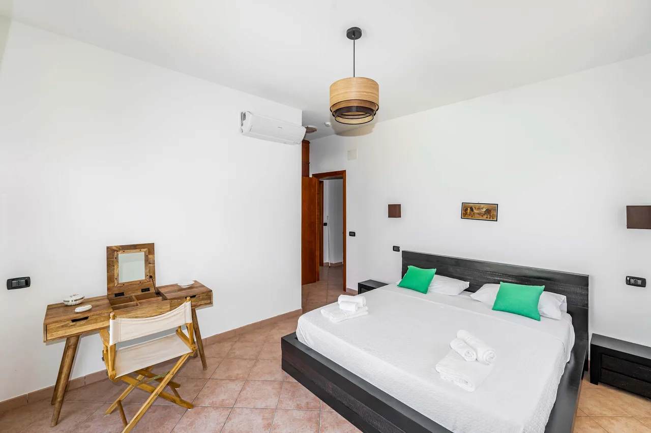 Villa With Orchard and Pool Views photo 3