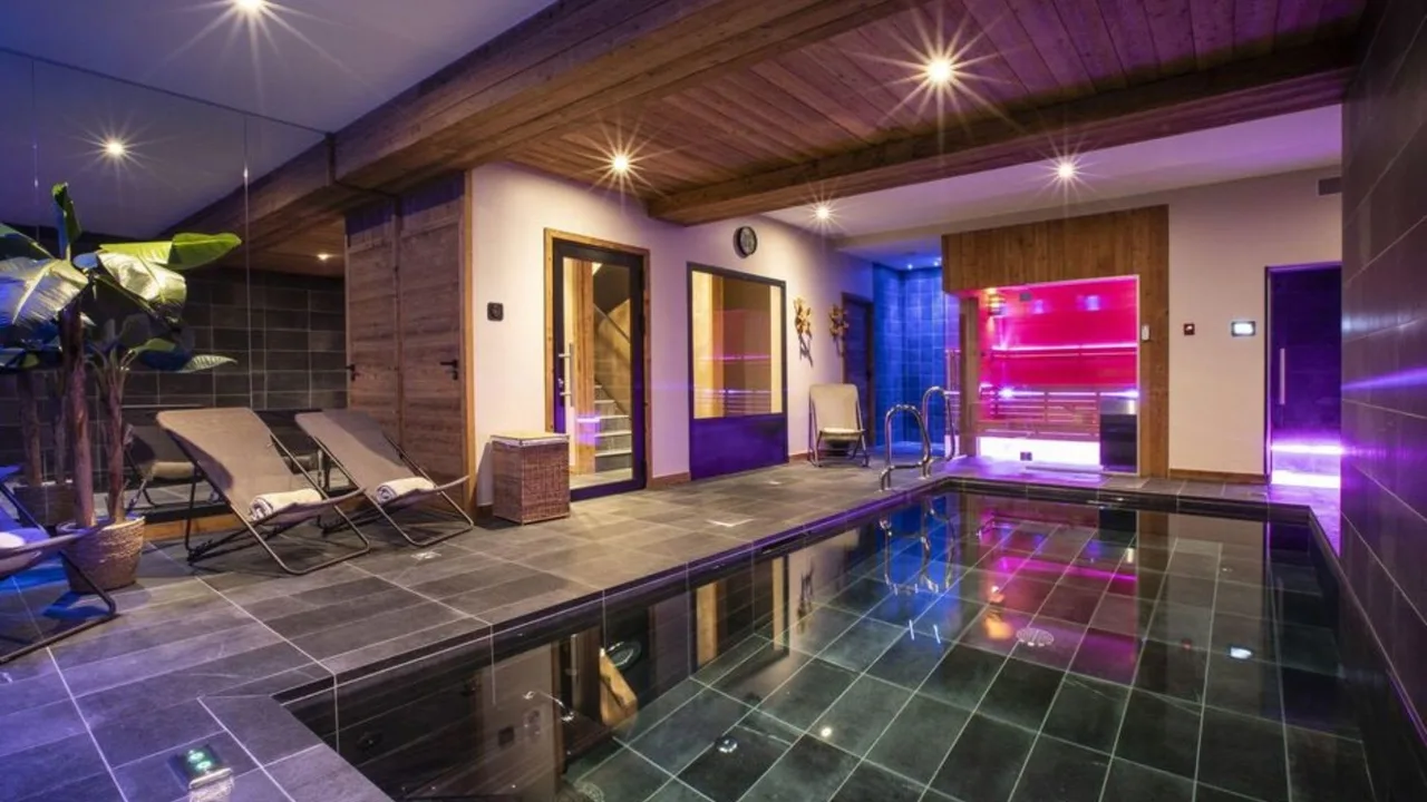Glamorous Chalet With Cozy Fireplace photo 4