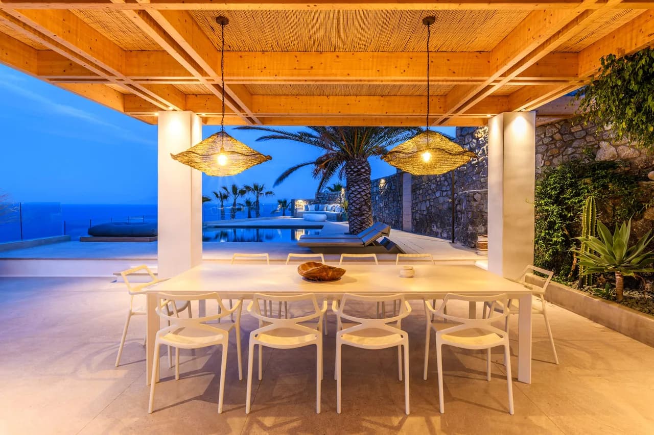 Stunning Psarou Bay Infinity Pool Villa photo 5