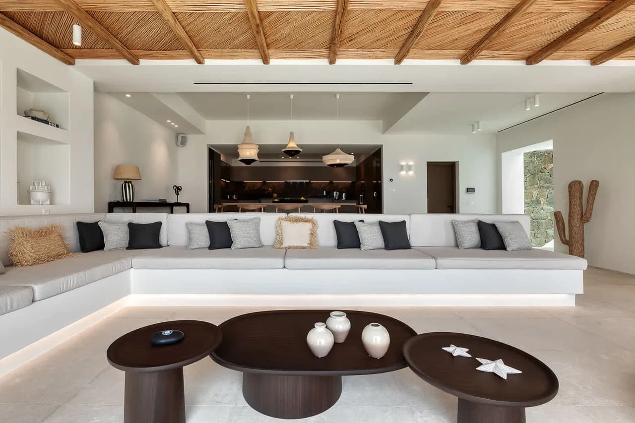 Stunning Villa With Panoramic Sea Views photo 5