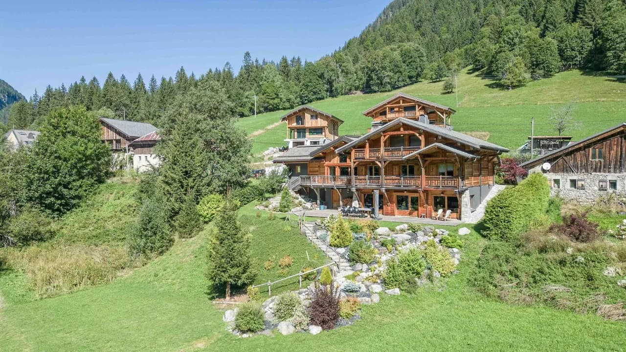 Spacious Mountain Chalet in Morzine