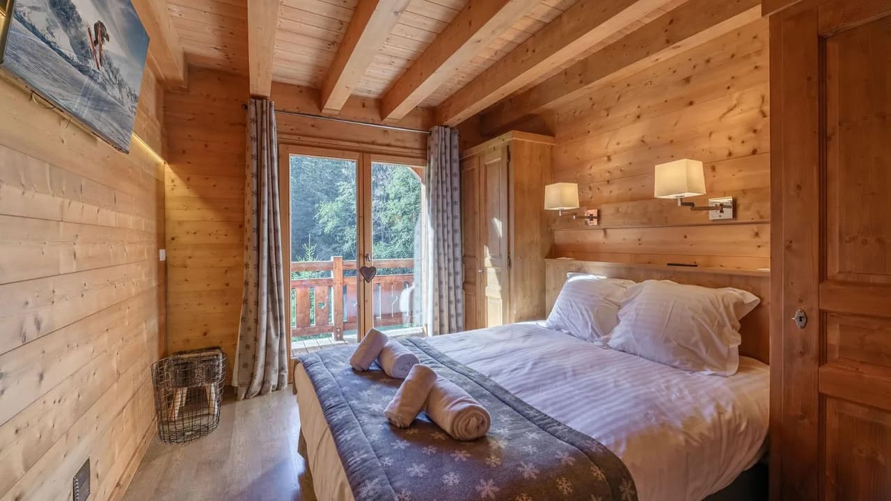 Spacious Mountain Chalet in Morzine photo 3