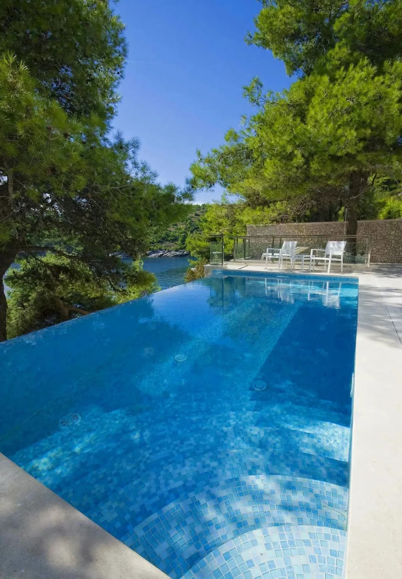 Modern Villa Steps From the Beach photo 5