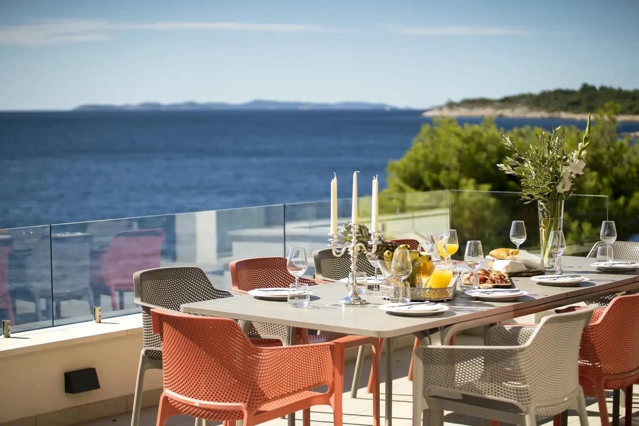 Extravagant Sea View Villa With Pool photo 3