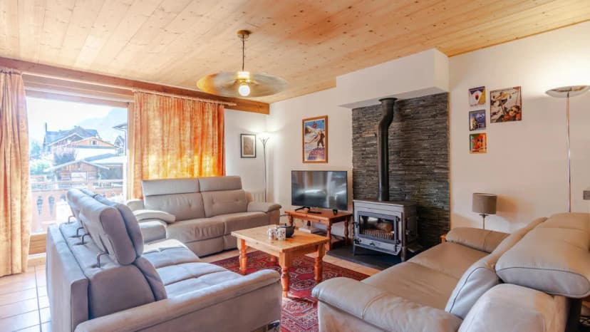 Charming Mountain Retreat in Morzine Village