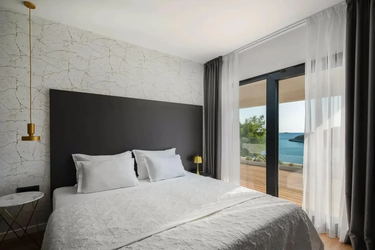 Modern Villa With Sea and Sunset Views photo 3