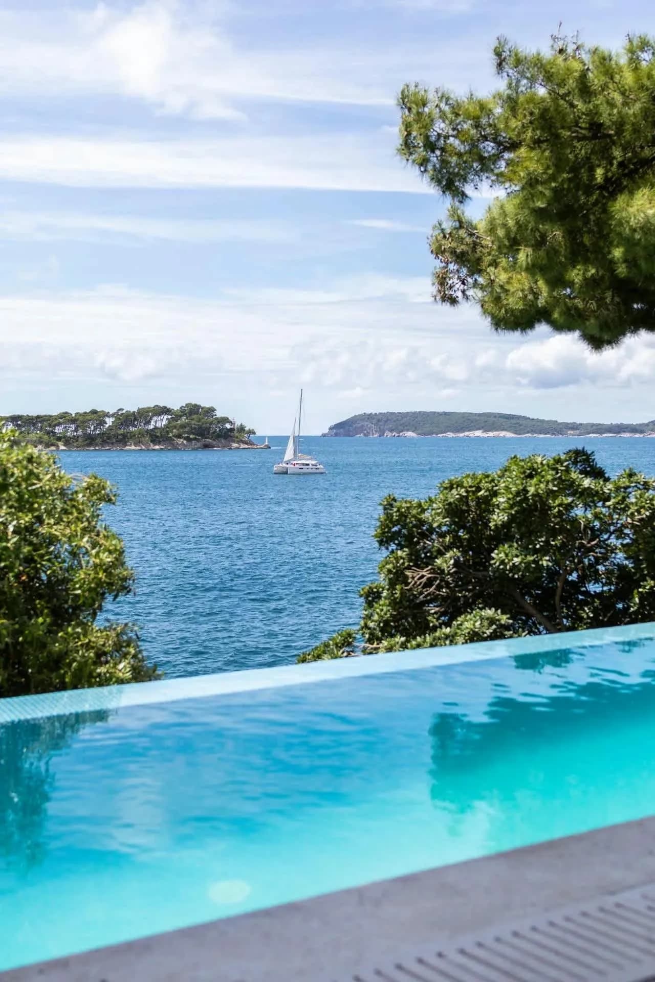 Mediterranean Villa With Infinity Pool Terrace photo 5