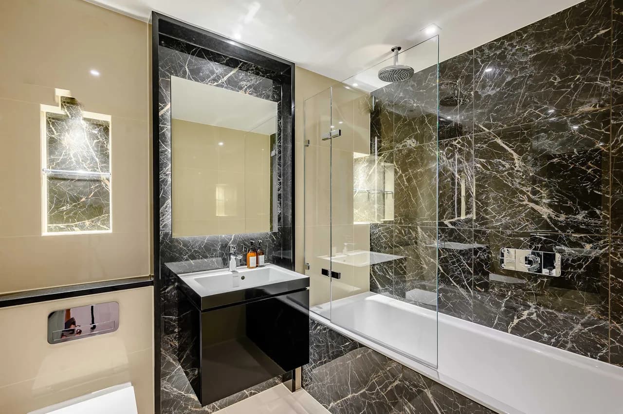 Luxury Two Bedroom Apartment in Marylebone, London photo 3