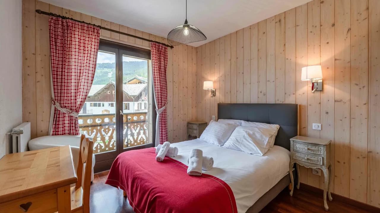 Breathtaking Views in Central Morzine photo 3