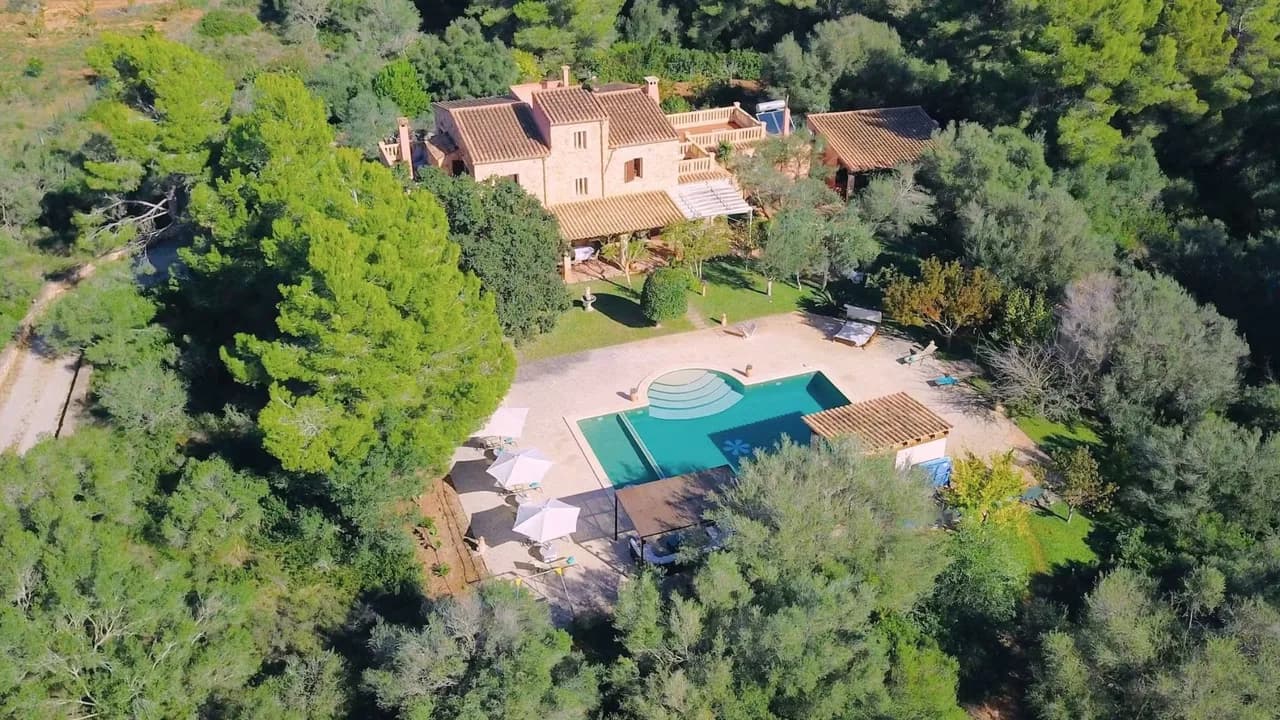 Elegant Finca With Mediterranean Flair photo 4