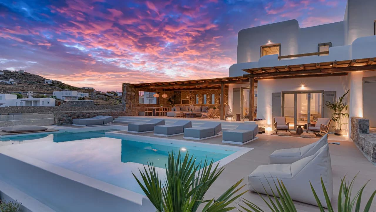 Contemporary Design Meets Aegean Bliss photo 4