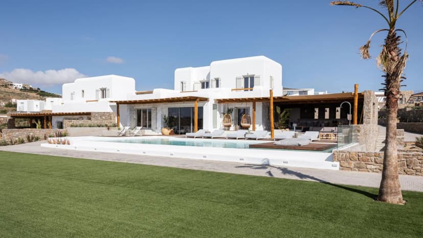 Whitewashed Luxury With Epic Views