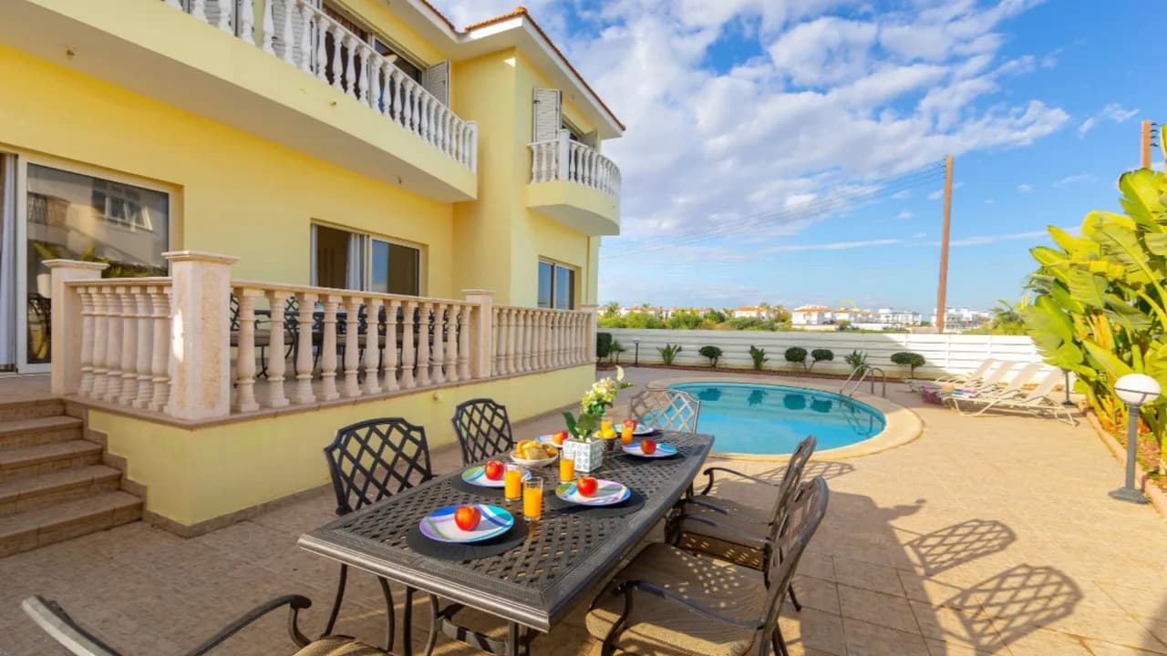 Stylish Beachside Escape With Private Pool photo 5