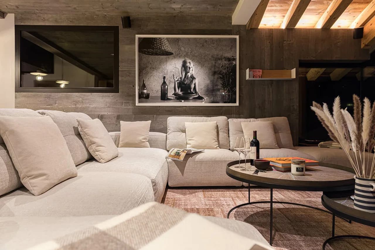 5BR Mountain Chalet in Courchevel