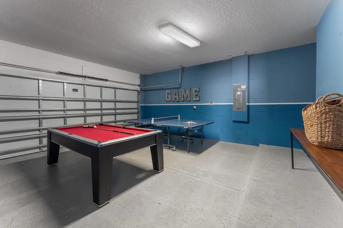 Modern Five Bedroom Retreat in Orlando photo 5