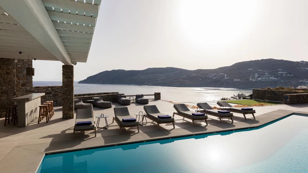 Mykonos Hideaway With Private Gym photo 5