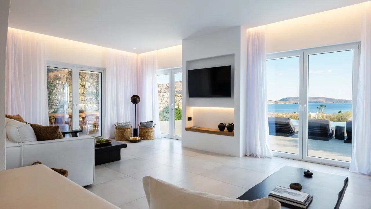 Stylish Mykonos Villa With Jacuzzi photo 2