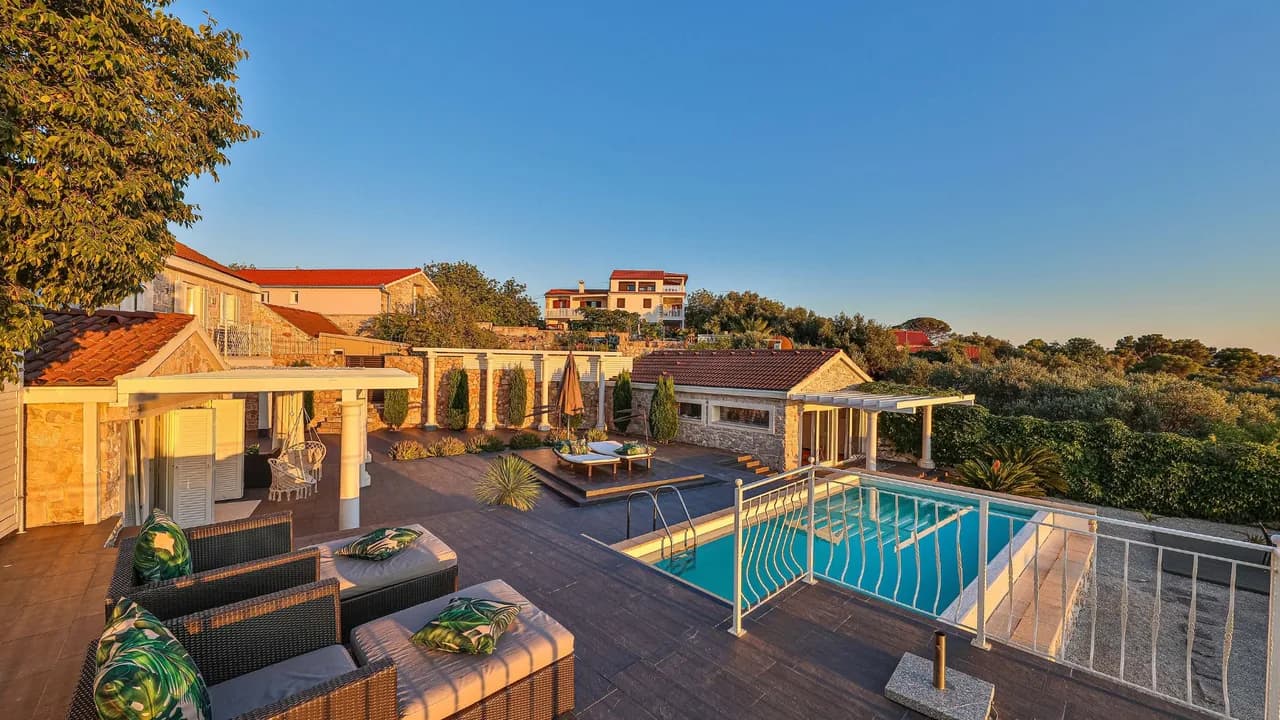Mediterranean Hideaway With Sea Views