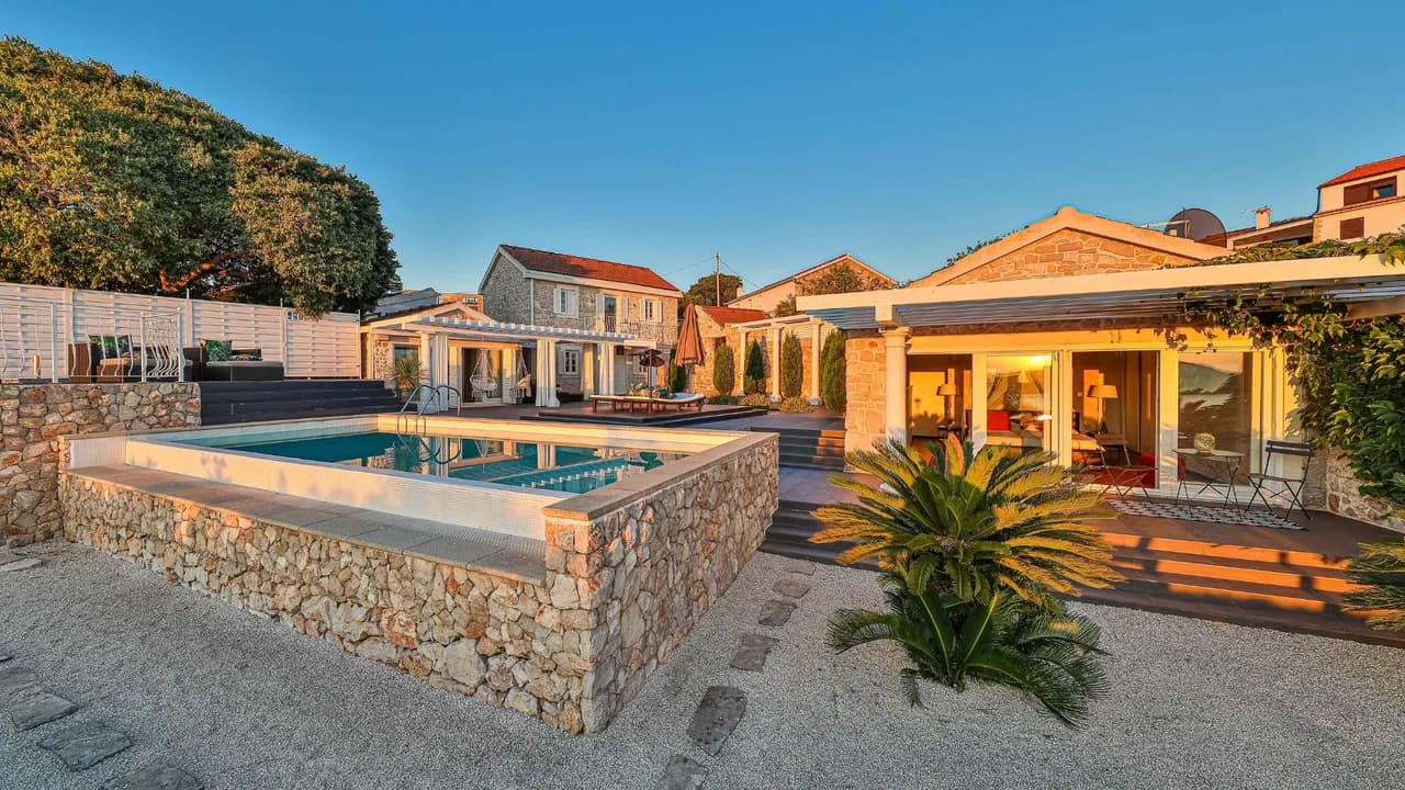 Mediterranean Hideaway With Sea Views photo 4