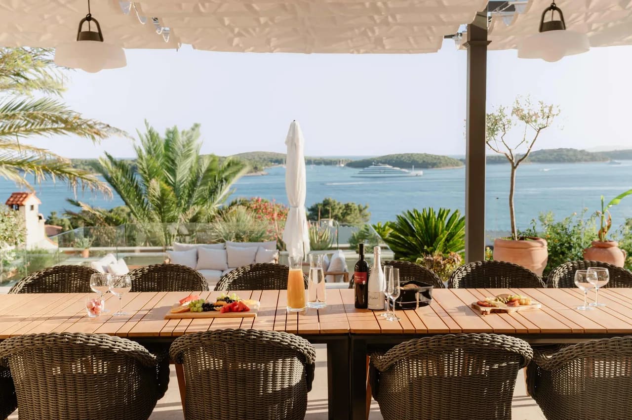 Seaside Serenity in Central Hvar photo 4