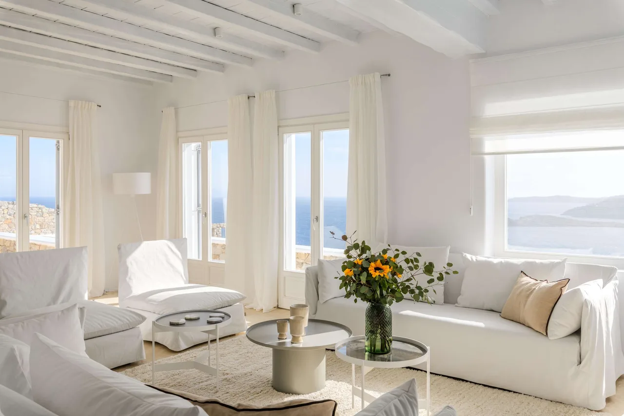 Stylish Villa With Sea View Pool photo 2