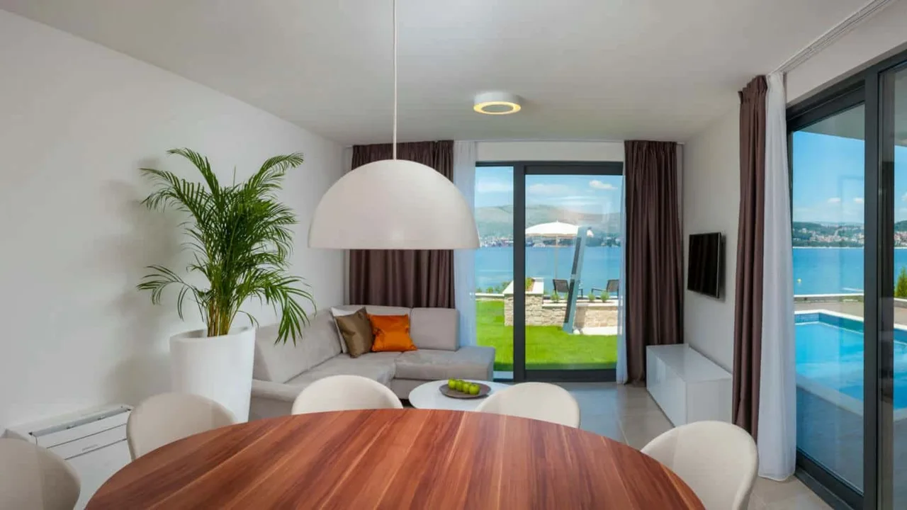 Exclusive Getaway With Mediterranean Charm photo 2