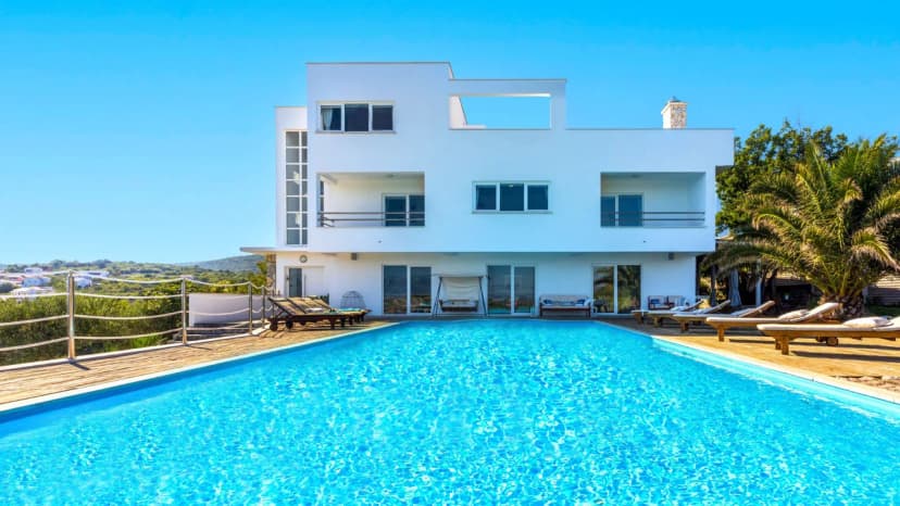 Mediterranean Style Peaceful Island Haven