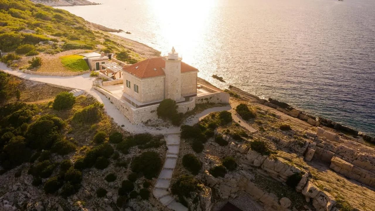 Romantic Island Lighthouse With Jacuzzi photo 5