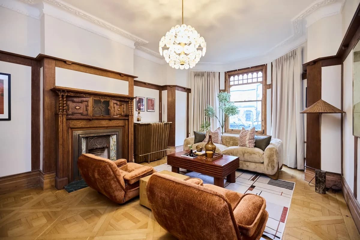 Charming Four Bedroom Villa in Battersea