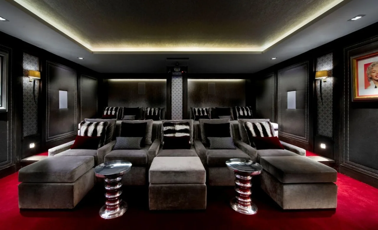 Private Courchevel Getaway With Jacuzzi photo 3