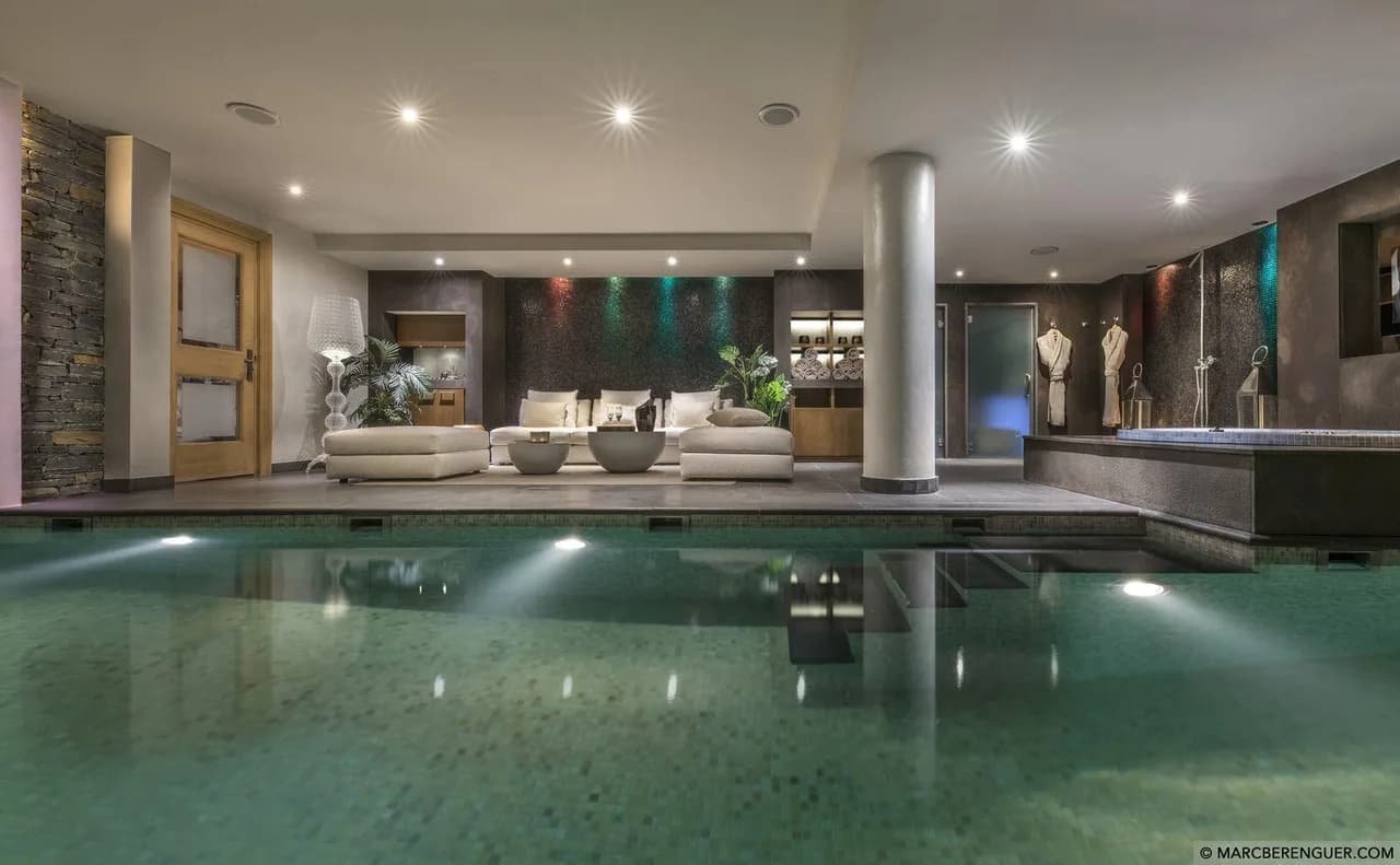 Private Courchevel Getaway With Jacuzzi photo 4