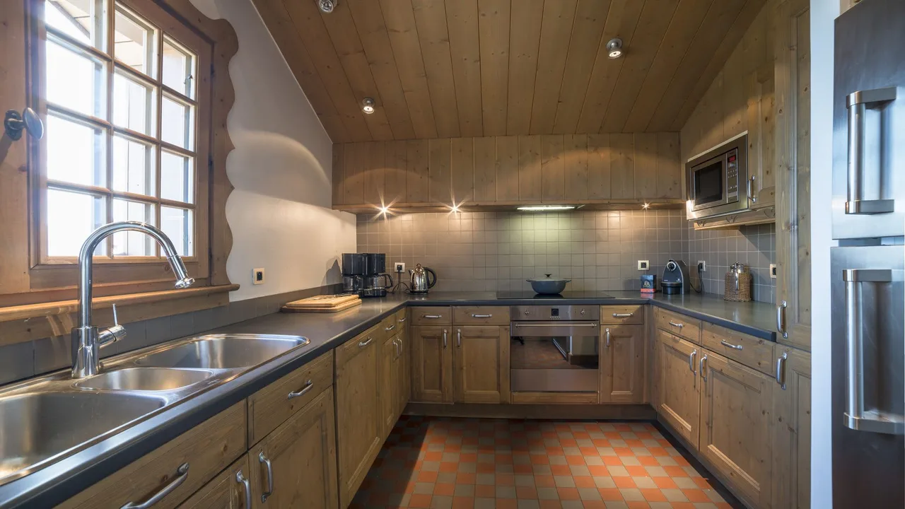 Savoyard Style Courchevel Chalet Stay photo 5