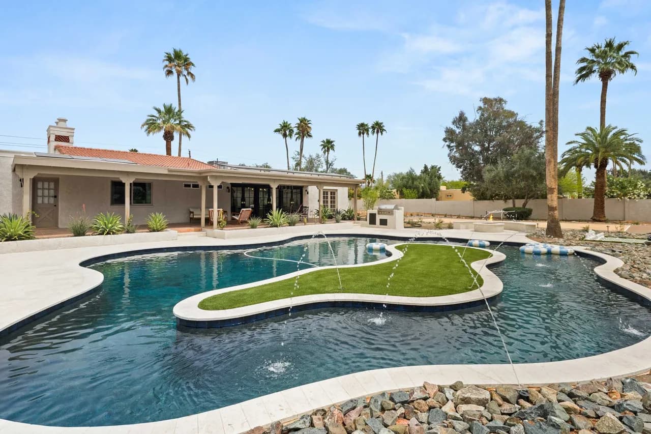 Chic Luxury Retreat in Scottsdale Arizona photo 4