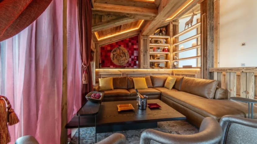 Courchevel Luxury Chalet With Jacuzzi