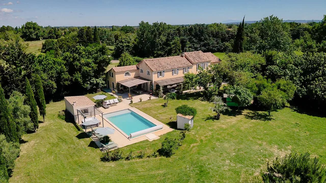 Air-Conditioned Beachfront Villa in Arles, Provence, France photo 5