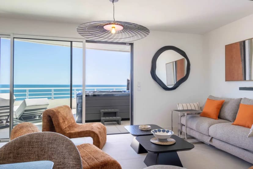 MyLoc Collection  Duplex with Private Spa & Sea View