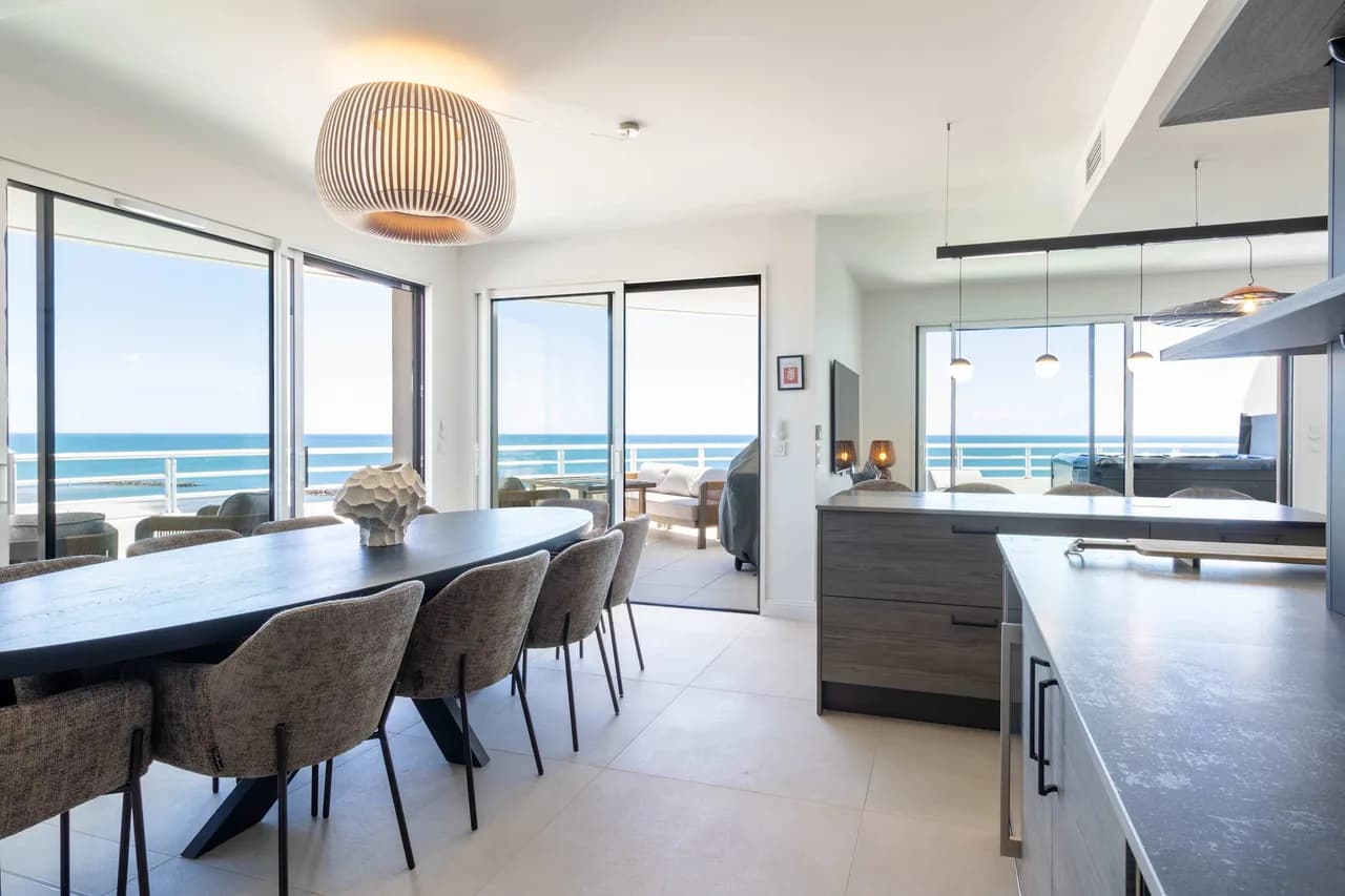 Ocean View Four Bedroom Villa in Occitanie photo 5