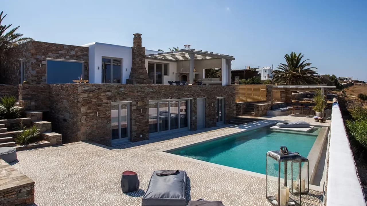 Contemporary Cycladic Elegance Near Beach photo 4