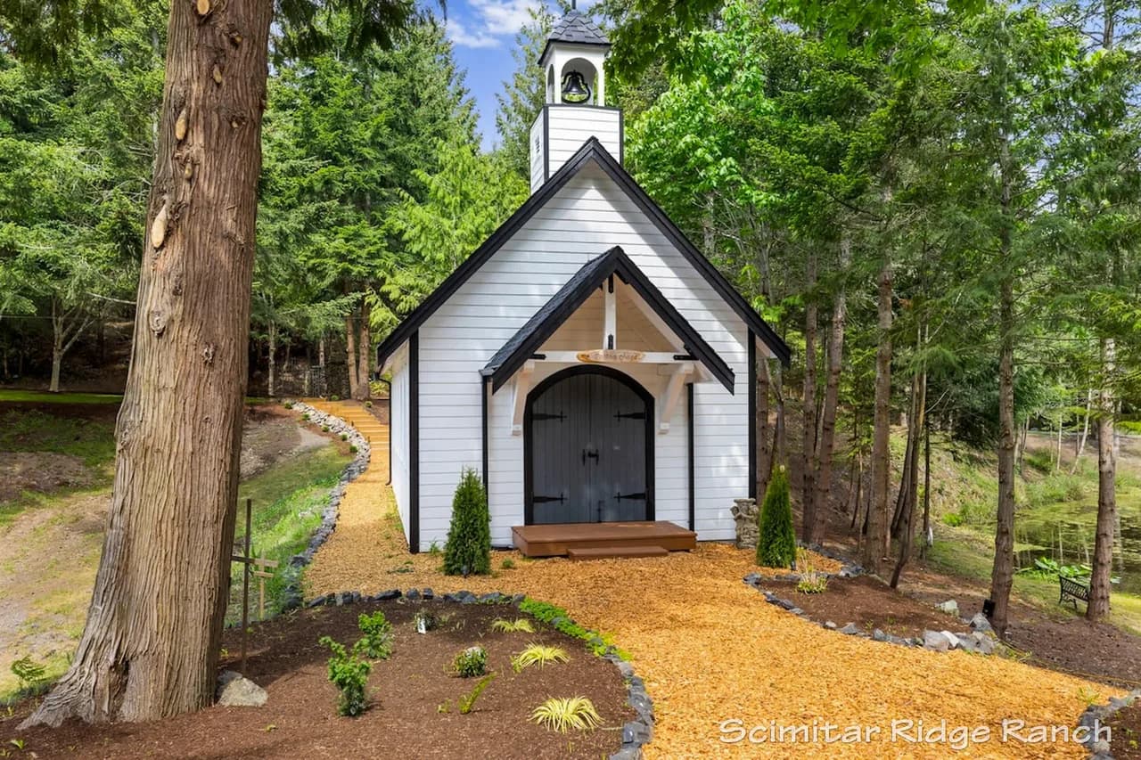 Lakeside Cabin Retreat in Seattle Area photo 3