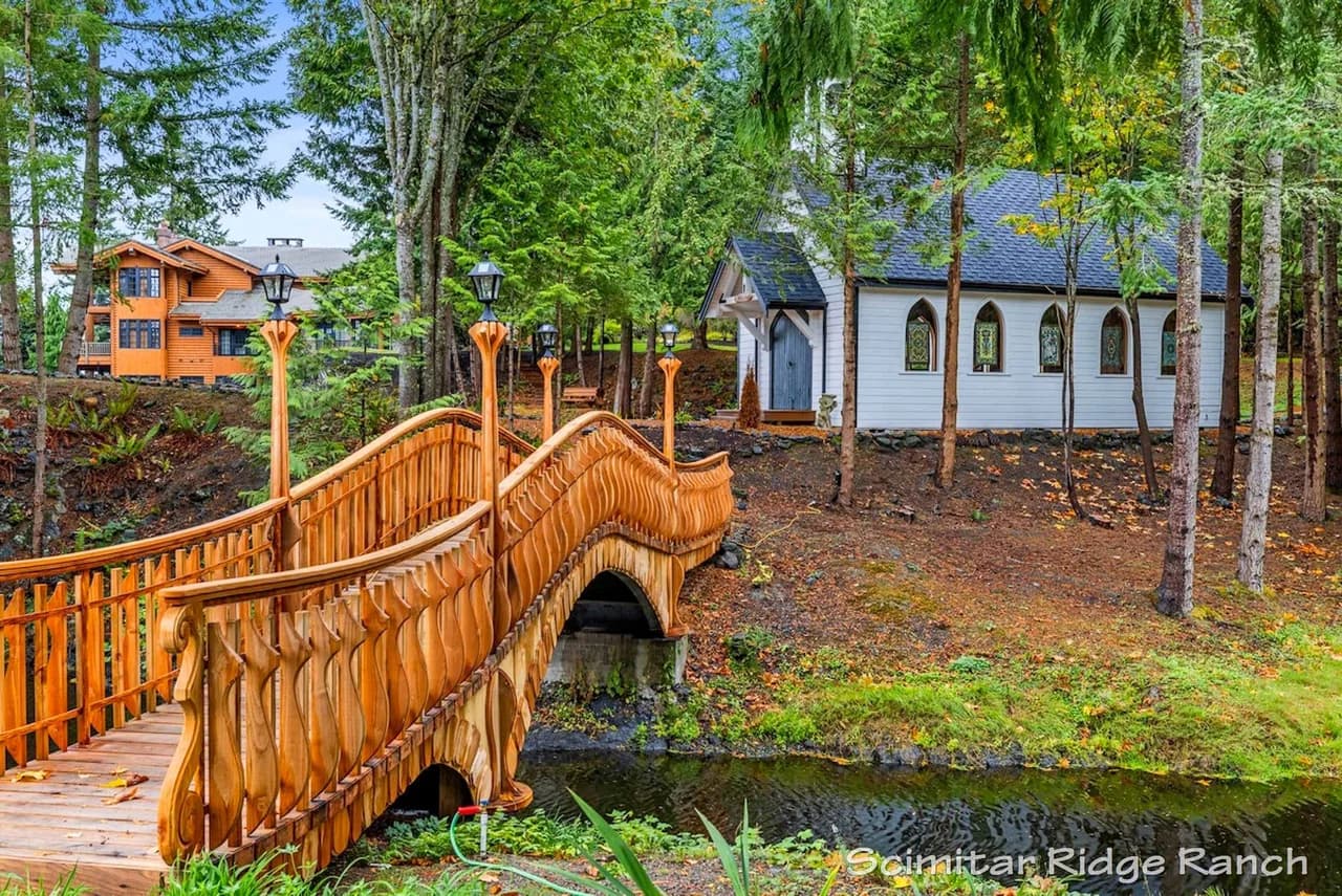 Lakeside Cabin Retreat in Seattle Area photo 5